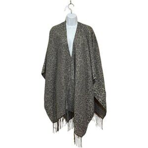 Woolrich Gray Leopard Print Fringe Poncho Wrap Scarf Cardigan Blanket